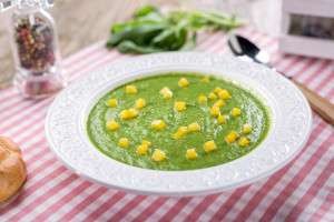 Supa de sparanghel, spanac si fasole verde (1)