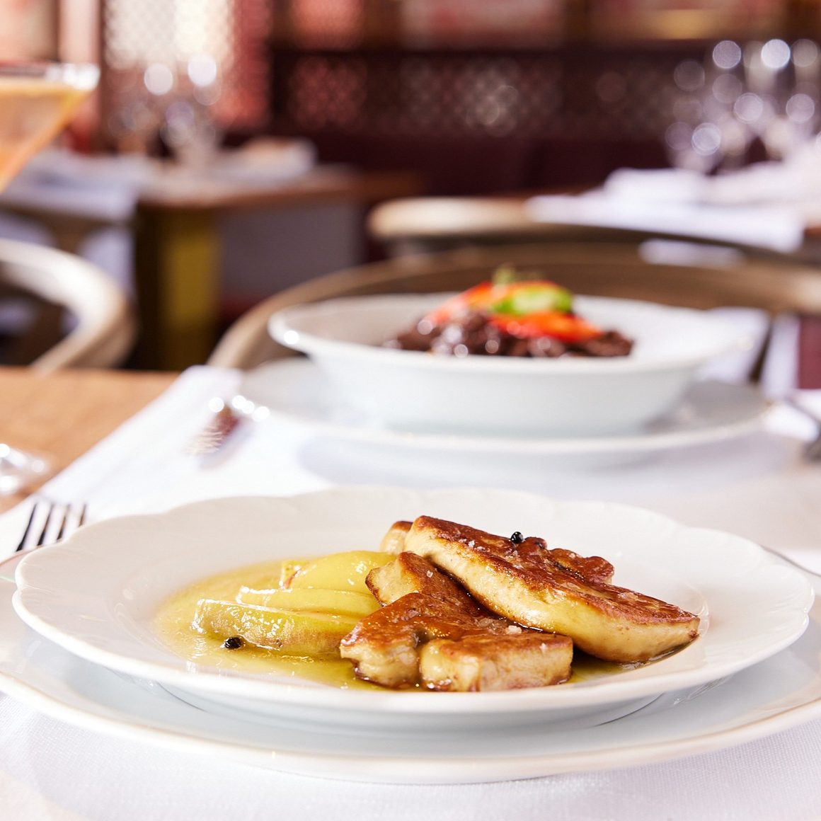 Foie gras Jockey Club Roman din 1932 cu gutui caramelizate si note dulci acrisoare