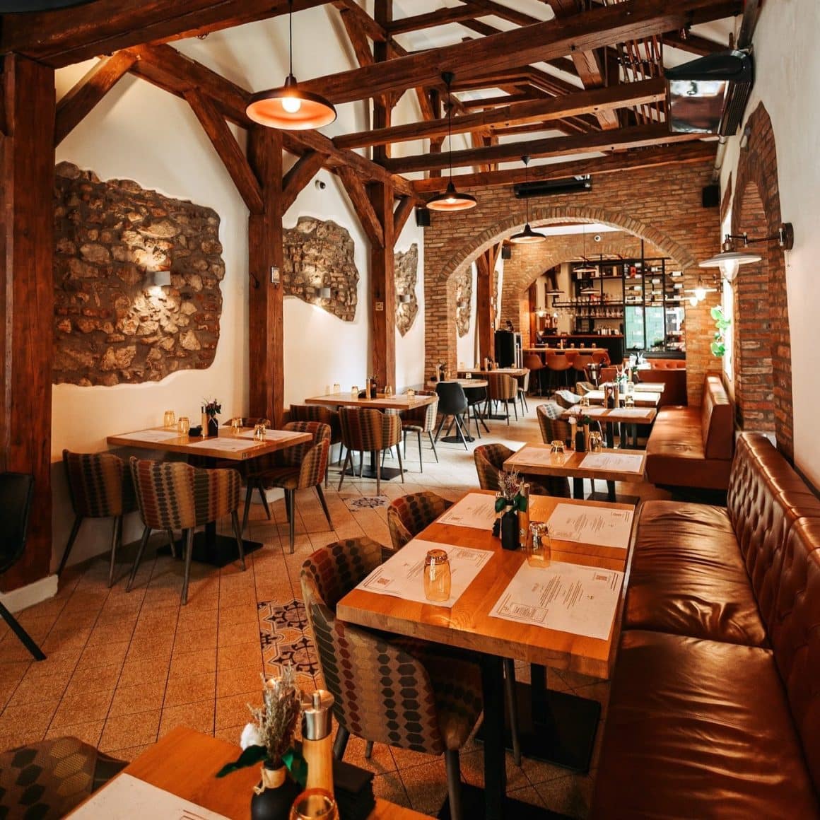 Imagine din interiorul restaurantului Wagner's Loft. Restaurante din Brașov