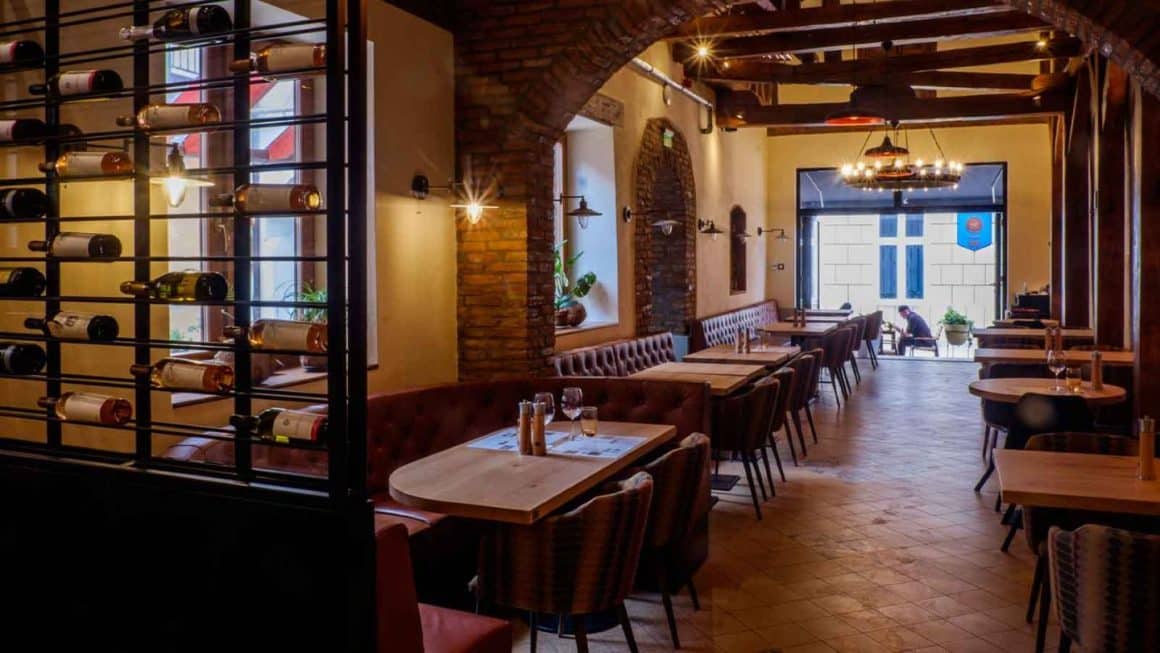 Imagine din interiorul restaurantului Wagner's Loft. Restaurante din Brașov