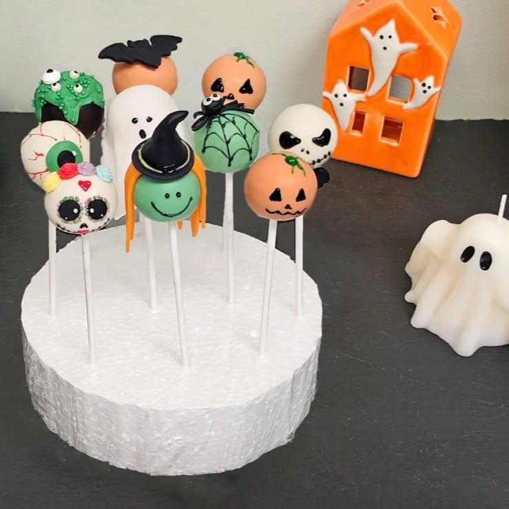 cupcakes de halloween de la Cofetăria Alice din București