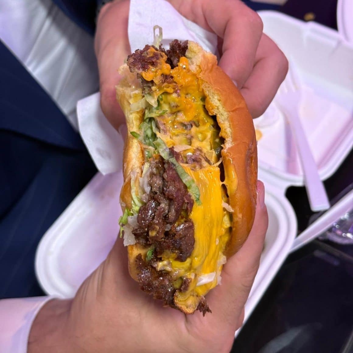 smash burger de la Smash Baby, cei mai buni burgeri din București