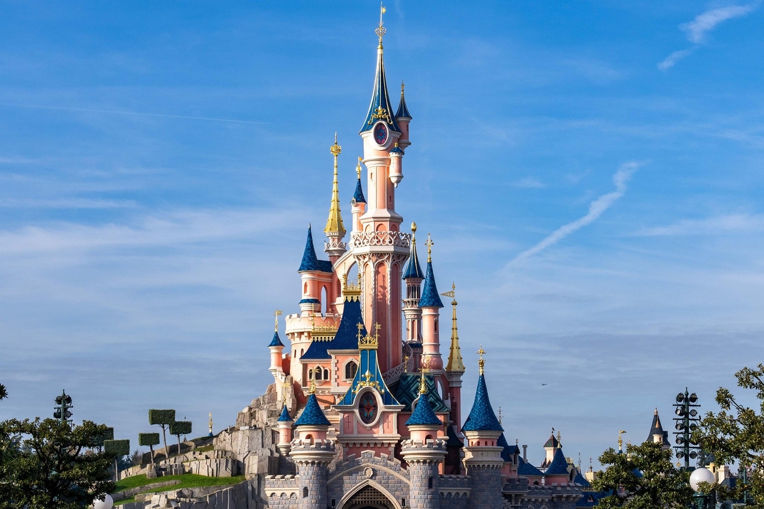 În vizită la Disneyland Paris: cum ajungi, unde stai, ce mănânci și multe alte ponturi