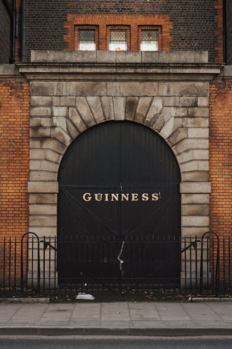 intrarea in muzeul Guiness din Dublin