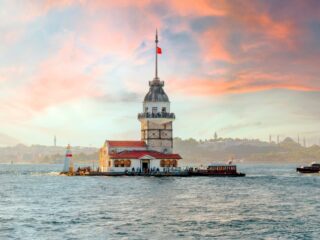 Ghid de călătorie: ce e musai de văzut și ce e obligatoriu de mâncat la Istanbul