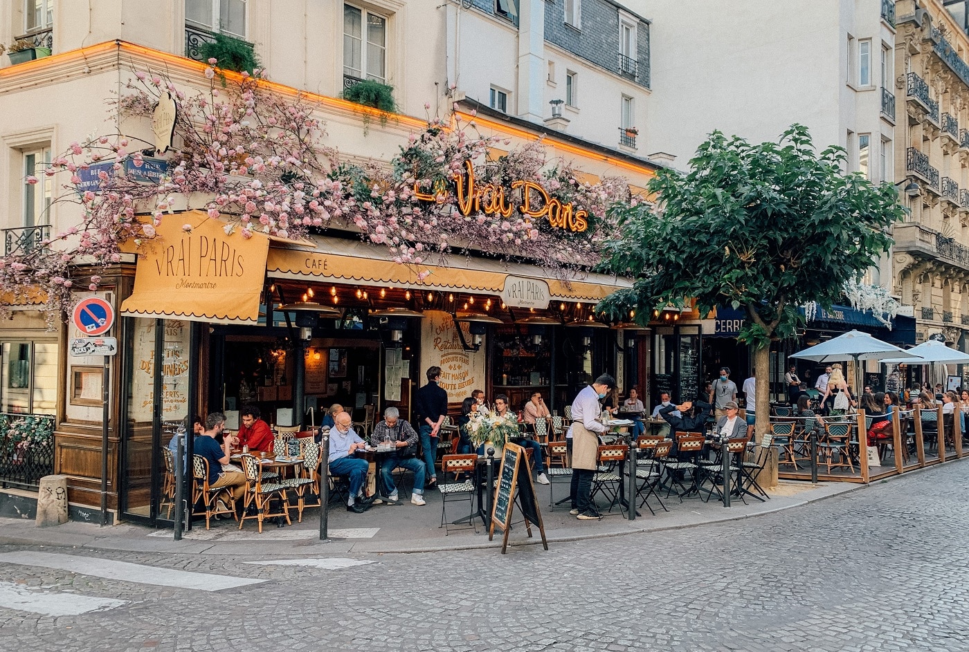 7 restaurante <em>merveilleux</em> din Paris, aflate în apropierea atracțiilor turistice