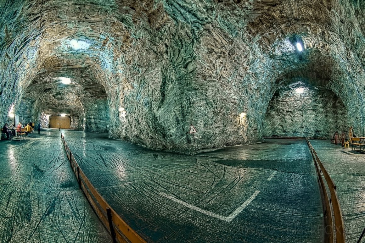 Galerii subterane de la Salina Târgu Ocna, una din Salinele din România