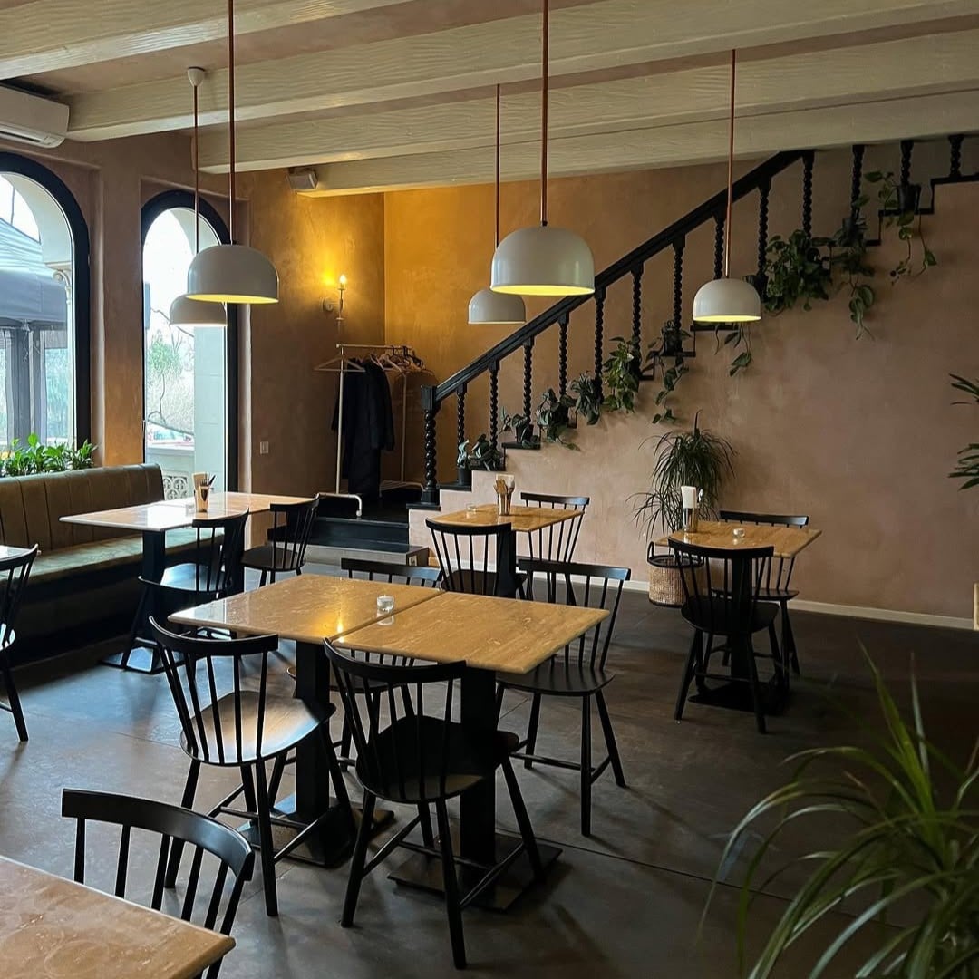 imagine de ansamblu din restaurant Le Bab Charles de Gaulle