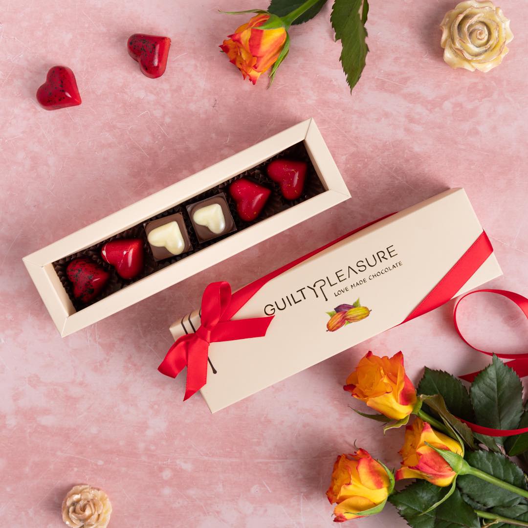 cutie cu ciocolata artizanala de la Guilty Pleasure, de unde sa-i oferi ceva dulce de Ziua Îndrăgostiților