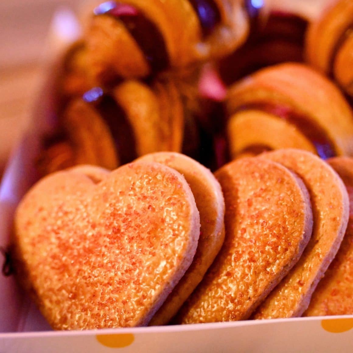 Biscuiti in forma de inima de la Pain Plaisir, de unde sa-i oferi ceva dulce de Ziua Îndrăgostiților