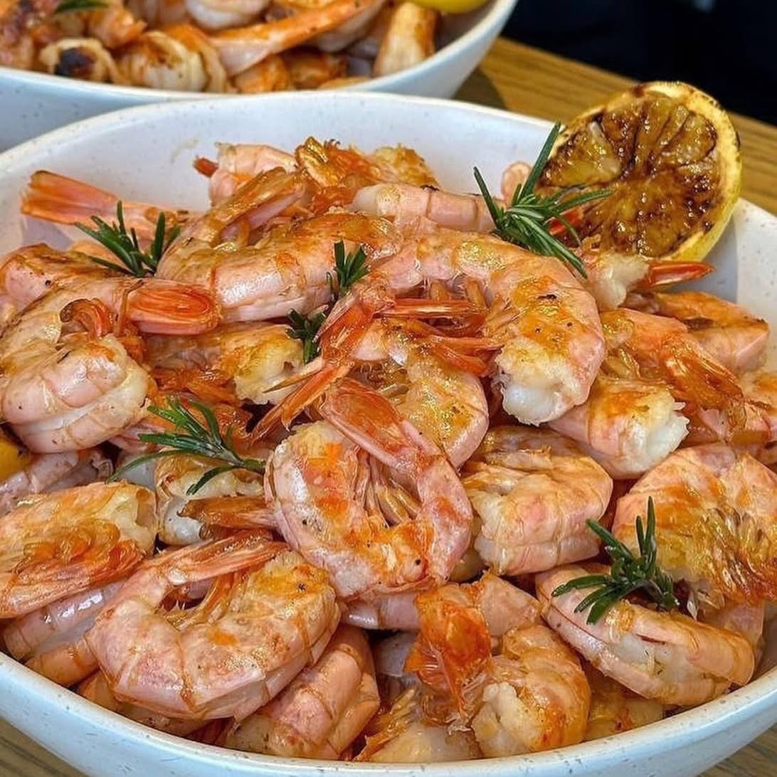 creveti prajiti de la Chernomorka, unul din cele mai bune restaurante cu fructe de mare din București
