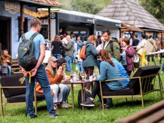 Târguri gastronomice de toamnă. Lume, lume, hai la degustare!