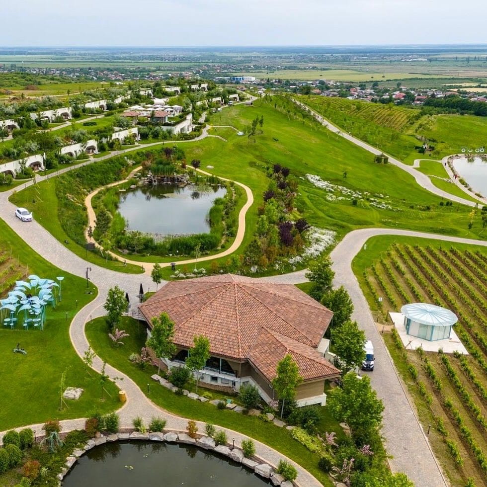 domeniul casa Timiș, fotografie panoramică.  destinații de tip retreat din România