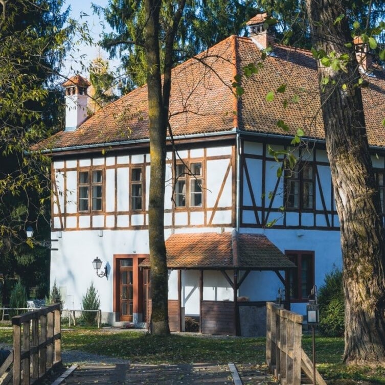 Old Barn, cladire de pe domeniul Zabola Estate