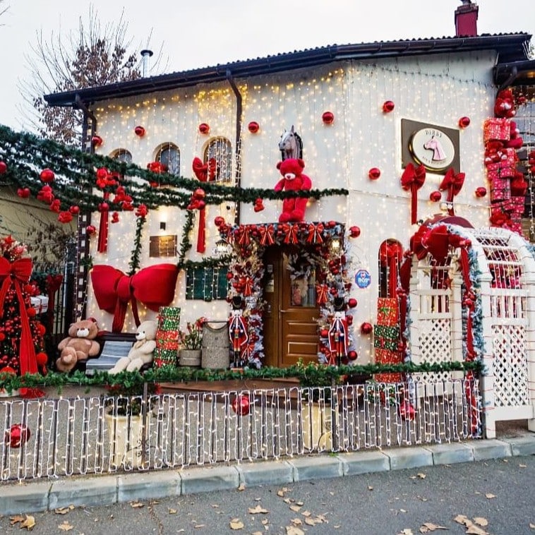 restaurantul Derby decorat de Crăciun