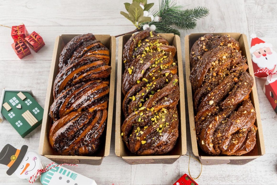 pachet cu 3 tipuri de babka de la Angeline Cake Boutique. de unde comanzi cozonaci de Crăciun