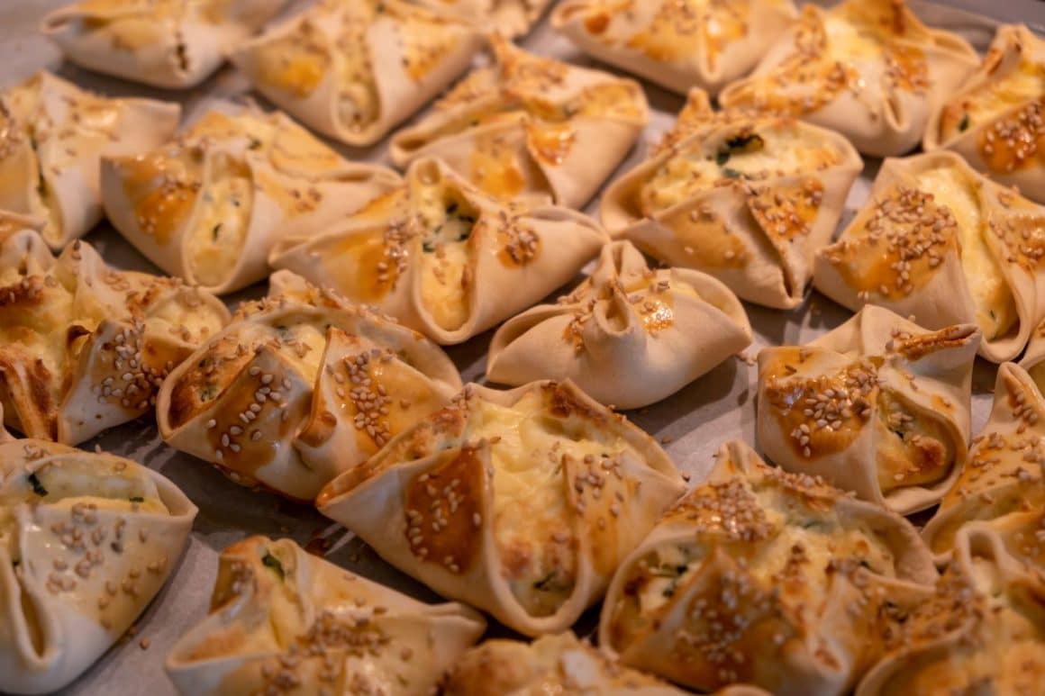 Cretan Pastries (Kalitsounia) 