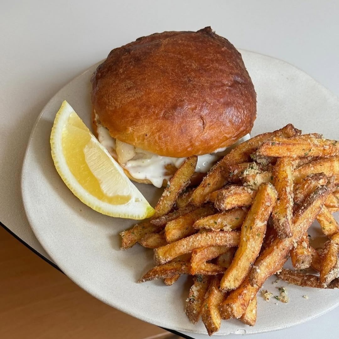 burgeri de la Mom Bucuresti