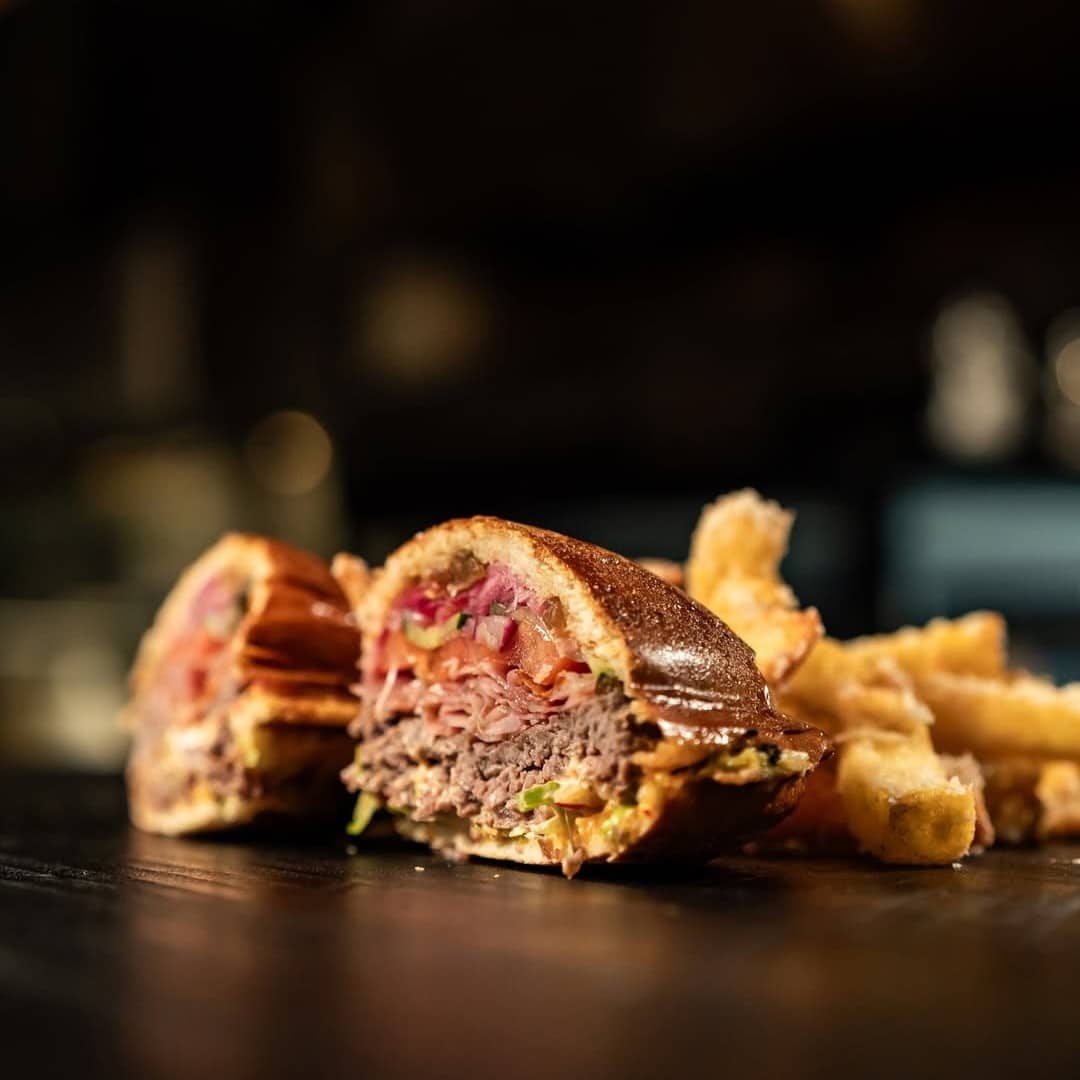 ozn hamburger de la smoke bucurești