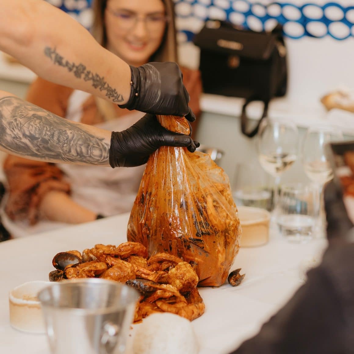 seafood boil in sos cajun de la Juicy Crab