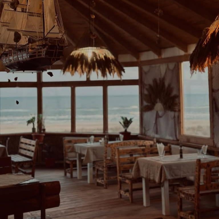Cherhana la Plage din corbu, restaurant pescaresc pe plaja. cele mai bune cherhanale de la mare