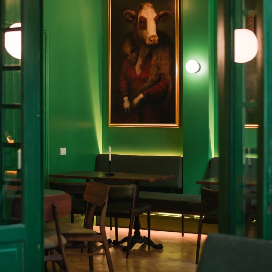 Interiorul Animaletto House de pe Strada Dianei, cu design elegant și accente artistice