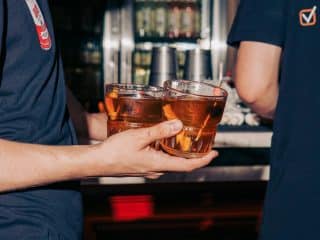 Negroni Week în București: cele mai bune baruri unde găsești mixul perfect
