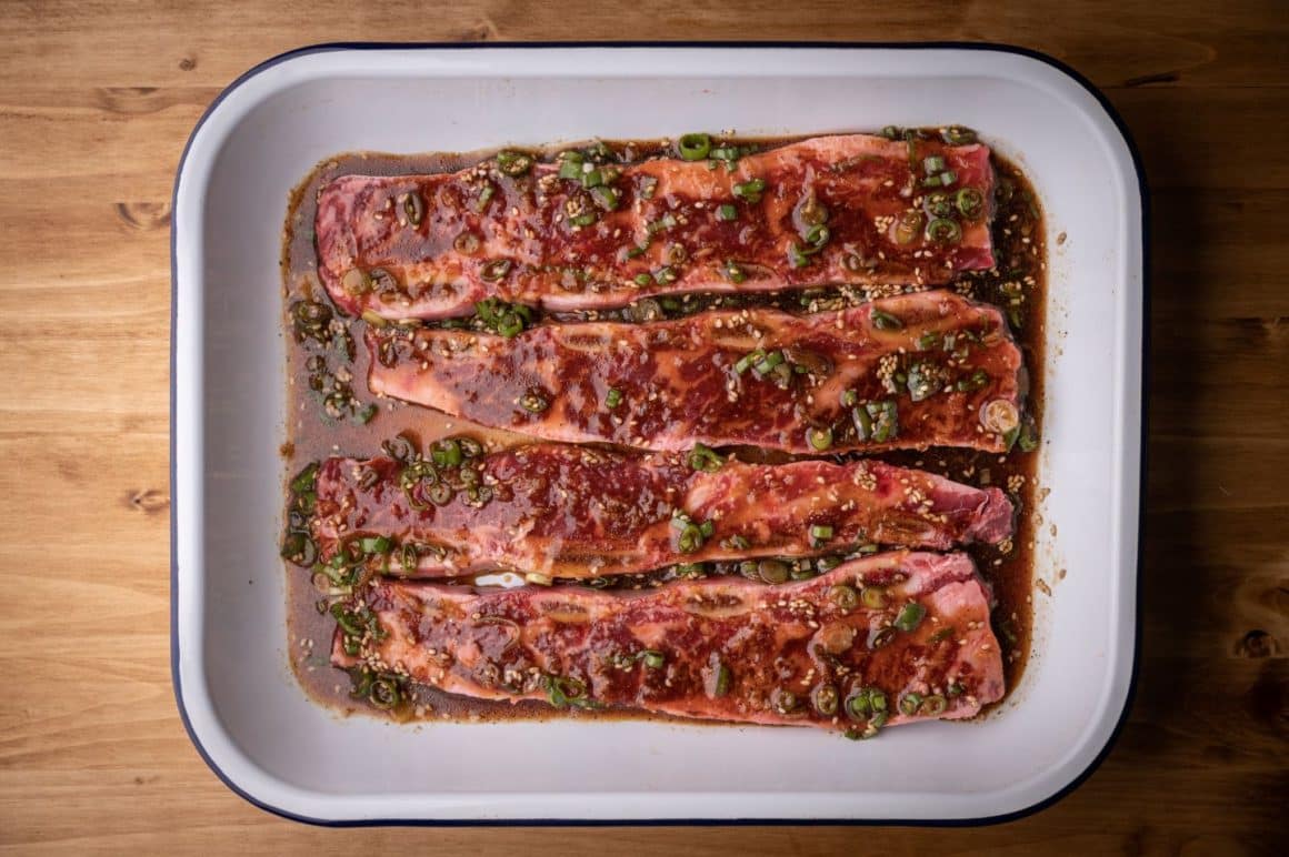 marinadă asiatică cu sos de soia și ghimbir, pentru carne de vită