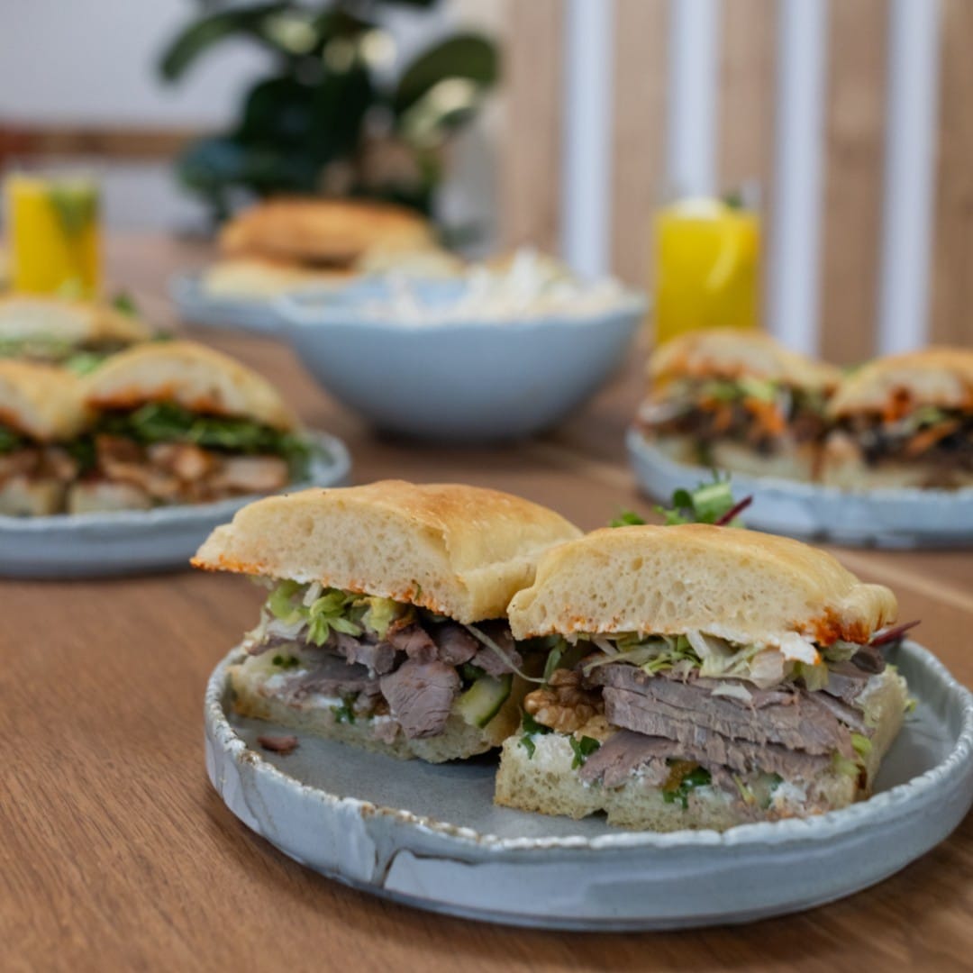 Sandvisuri de la Picnic Atelier, cu ciabatta home made. Quick Bites București