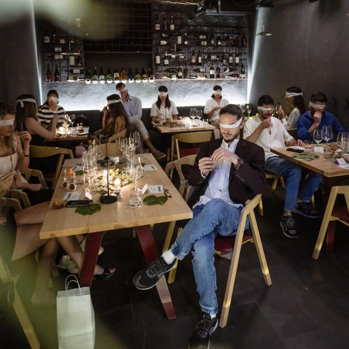 evenimente speciale la Sip Coffee & Wine Bar: blind tasting