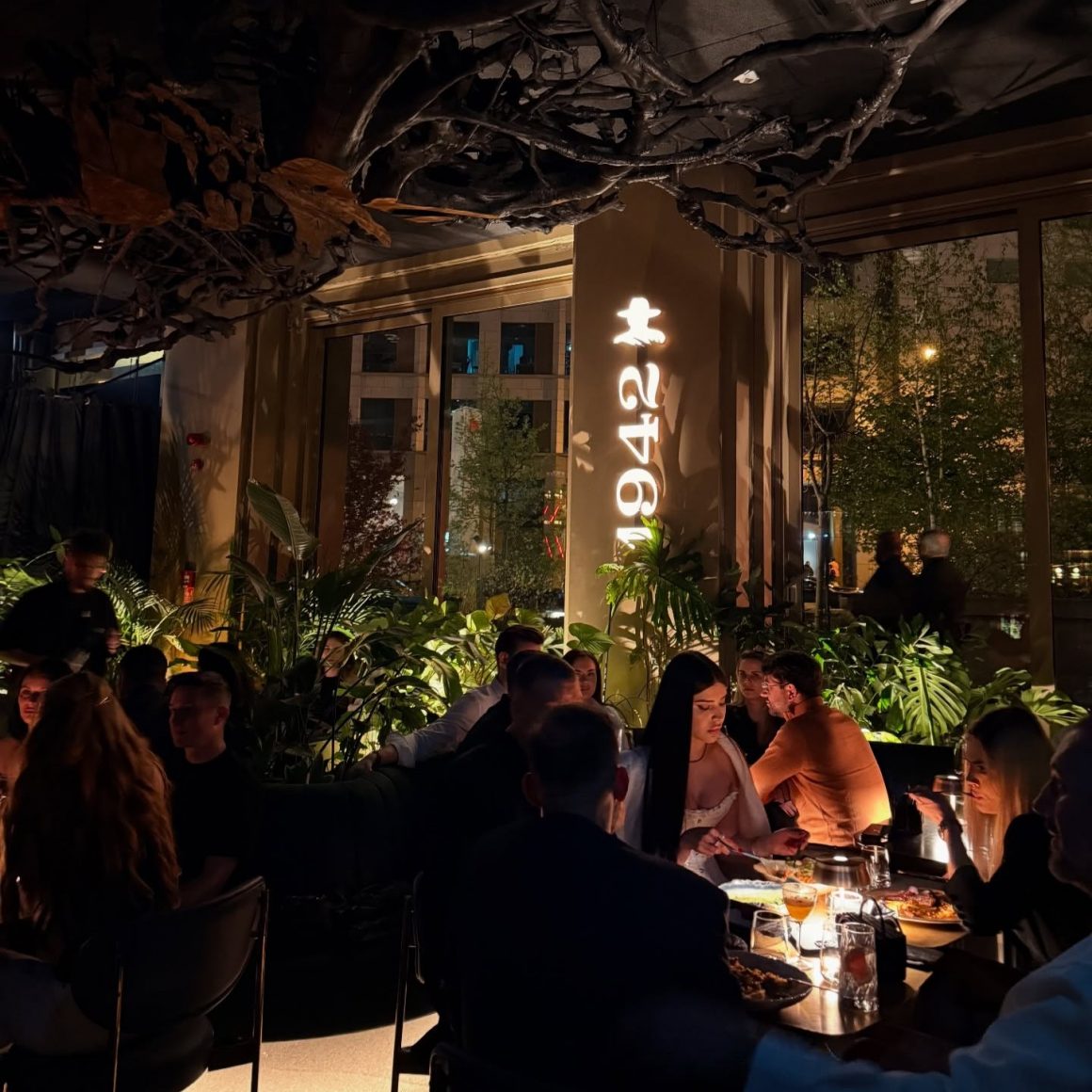 interiorul de la de la Mosh bar & Dinner București
