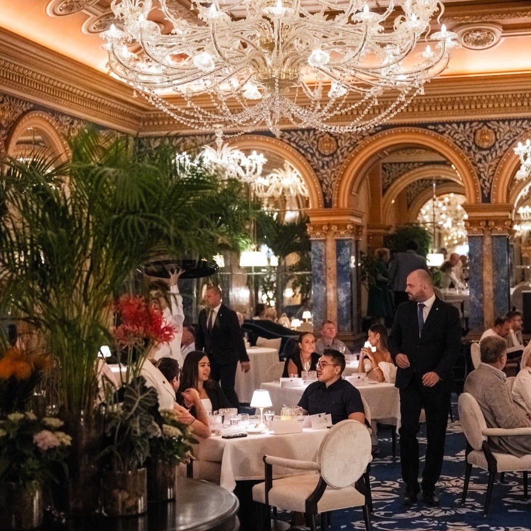 restaurantul hotelului Corinthia Grand Hotel Du Boulevard din București, distins cu 2 chei de Michelin Keys în România