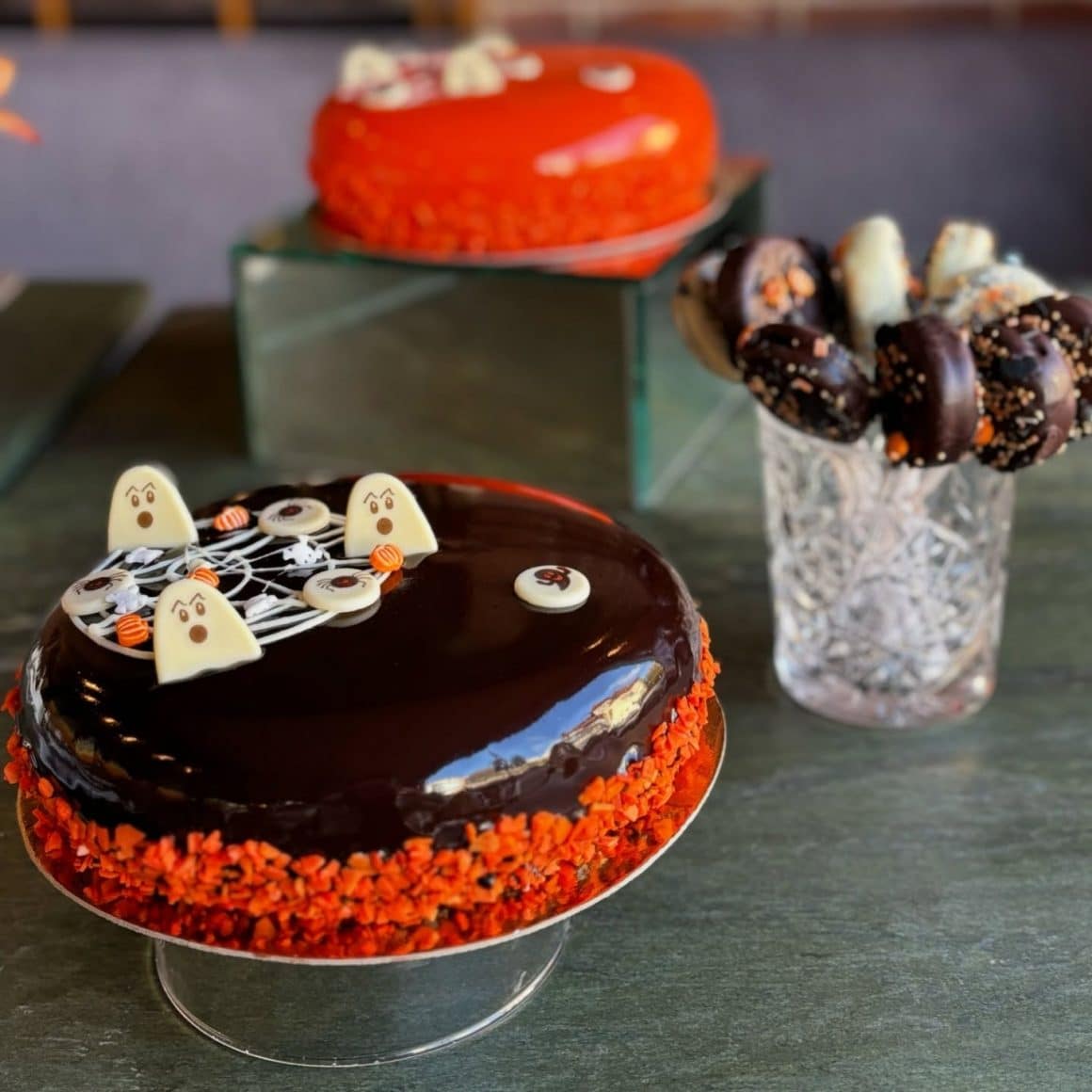 tort de halloween de la Nuba Cafe București