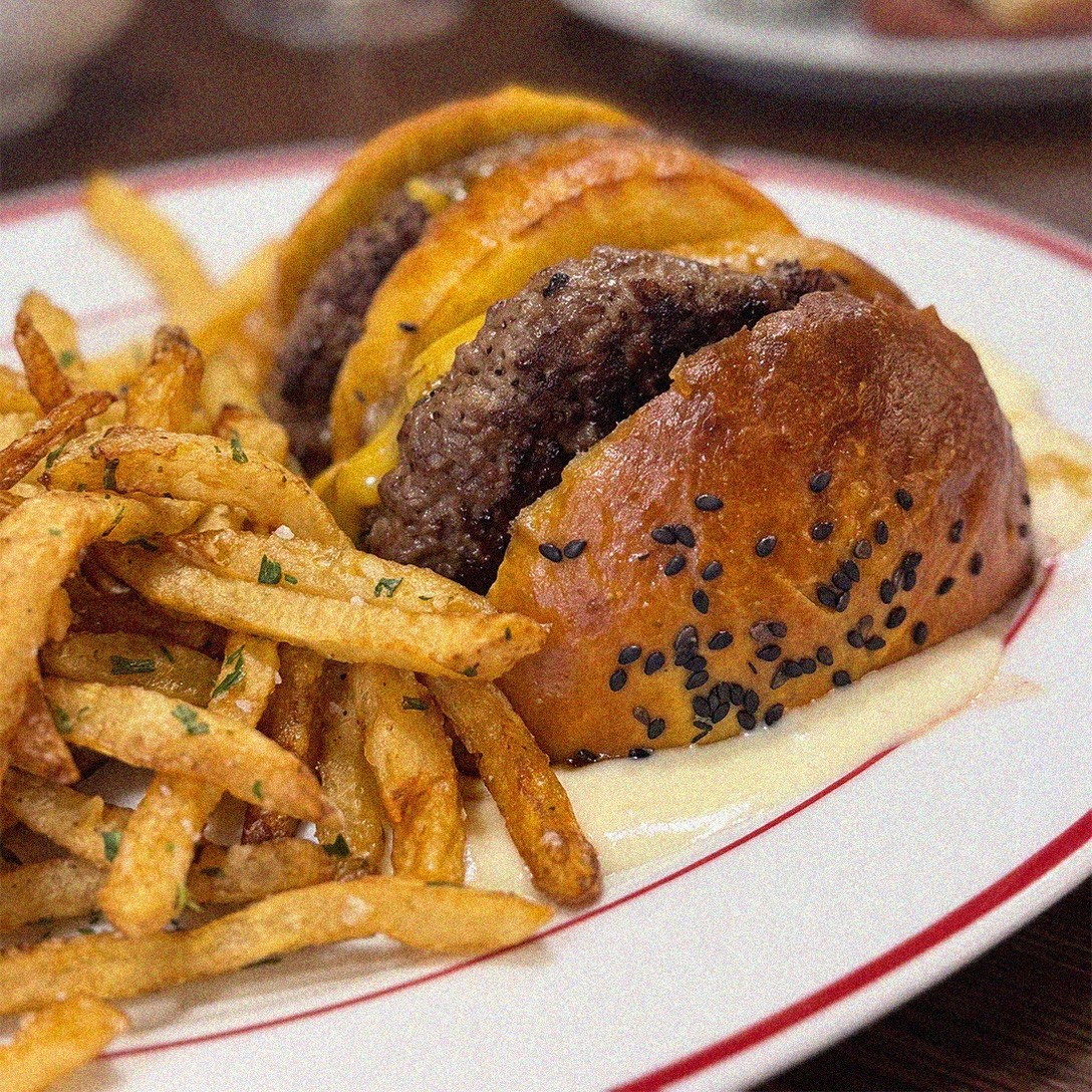 A cote burger