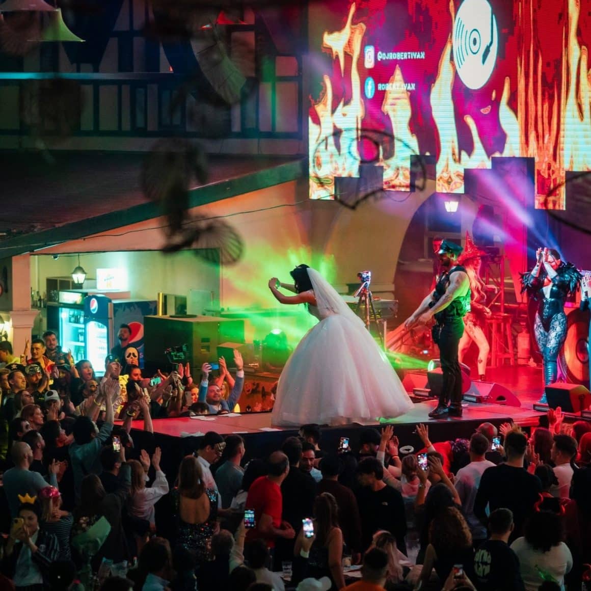 Cea mai mare petrecere de Halloween din București, la Berăria H