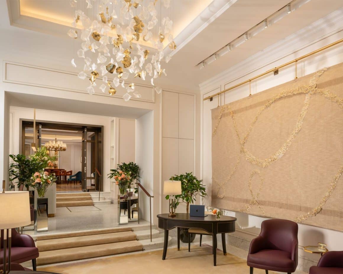 Zona de lounge de la Corinthia București