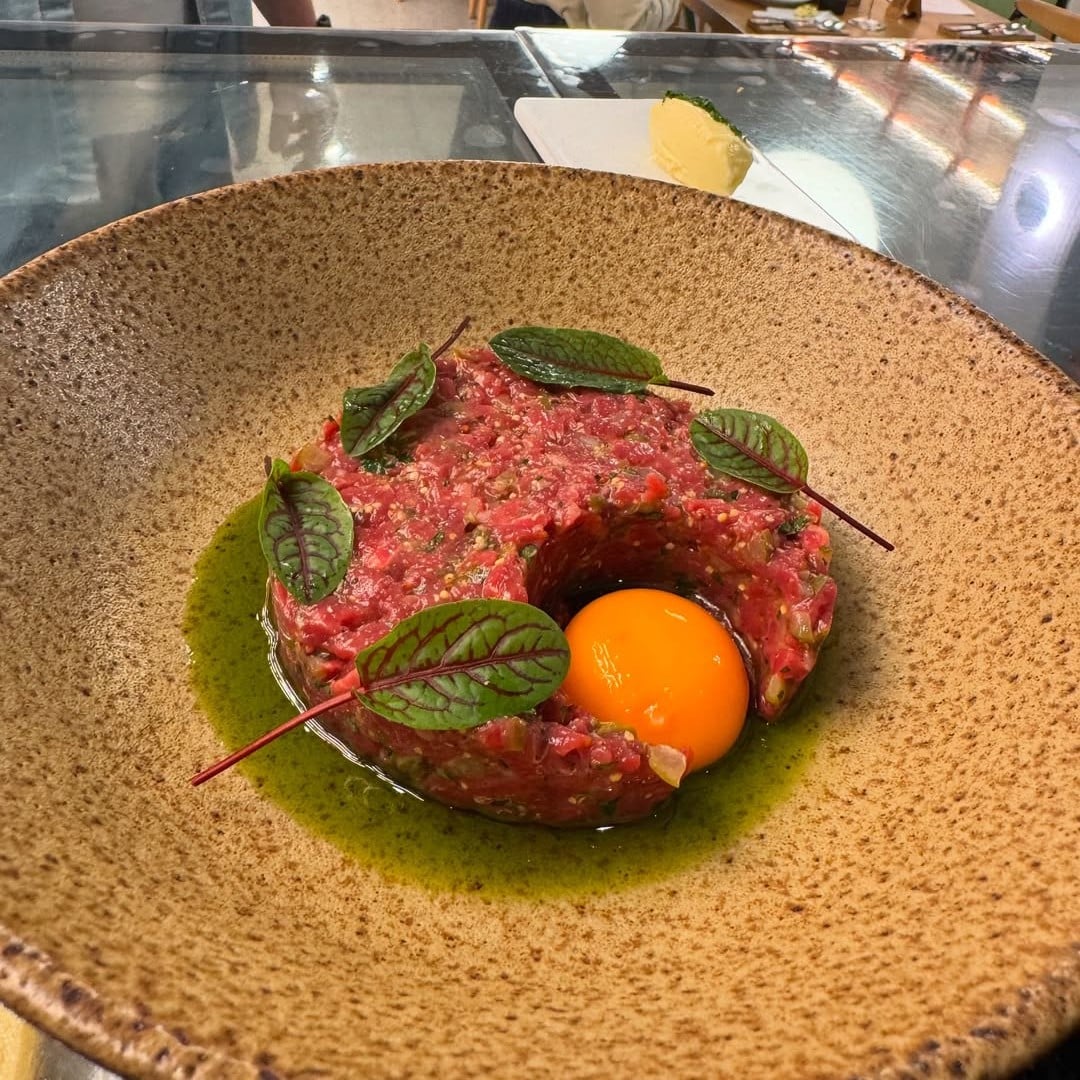 Tartar de vita de la DeSoi, pentru Serile de joi cu tartar. Noutăți în meniurile de toamnă.