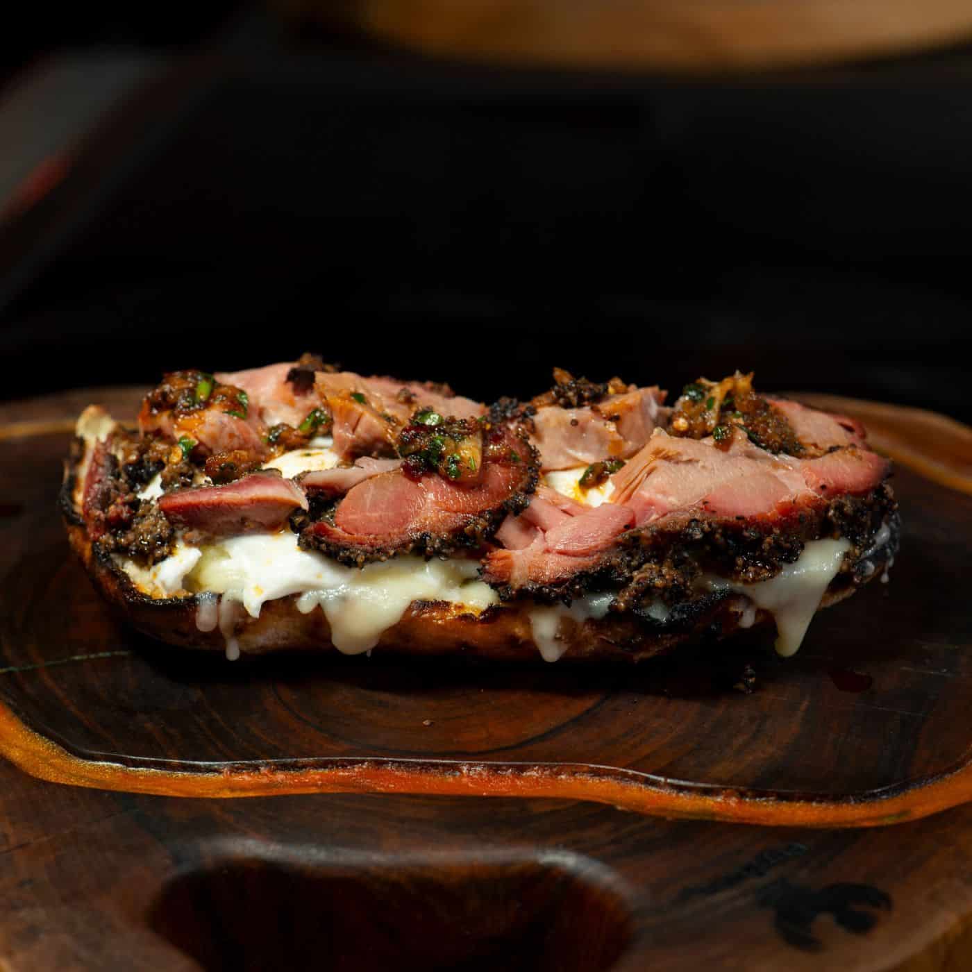 Garlic bread pulled pork de la Zmoke