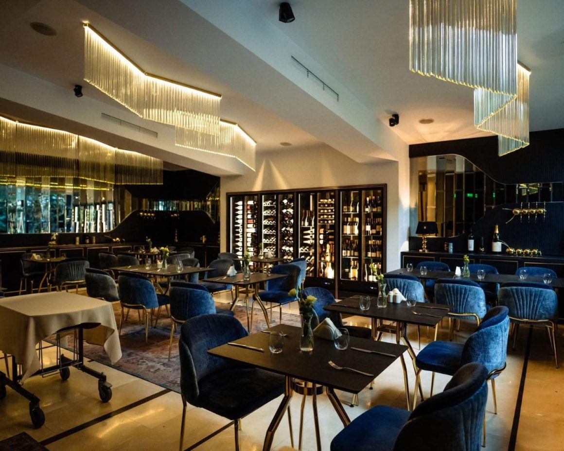imagine de ansamblu din restaurantul de fine dining L'Atelier Relais & Chateaux din București