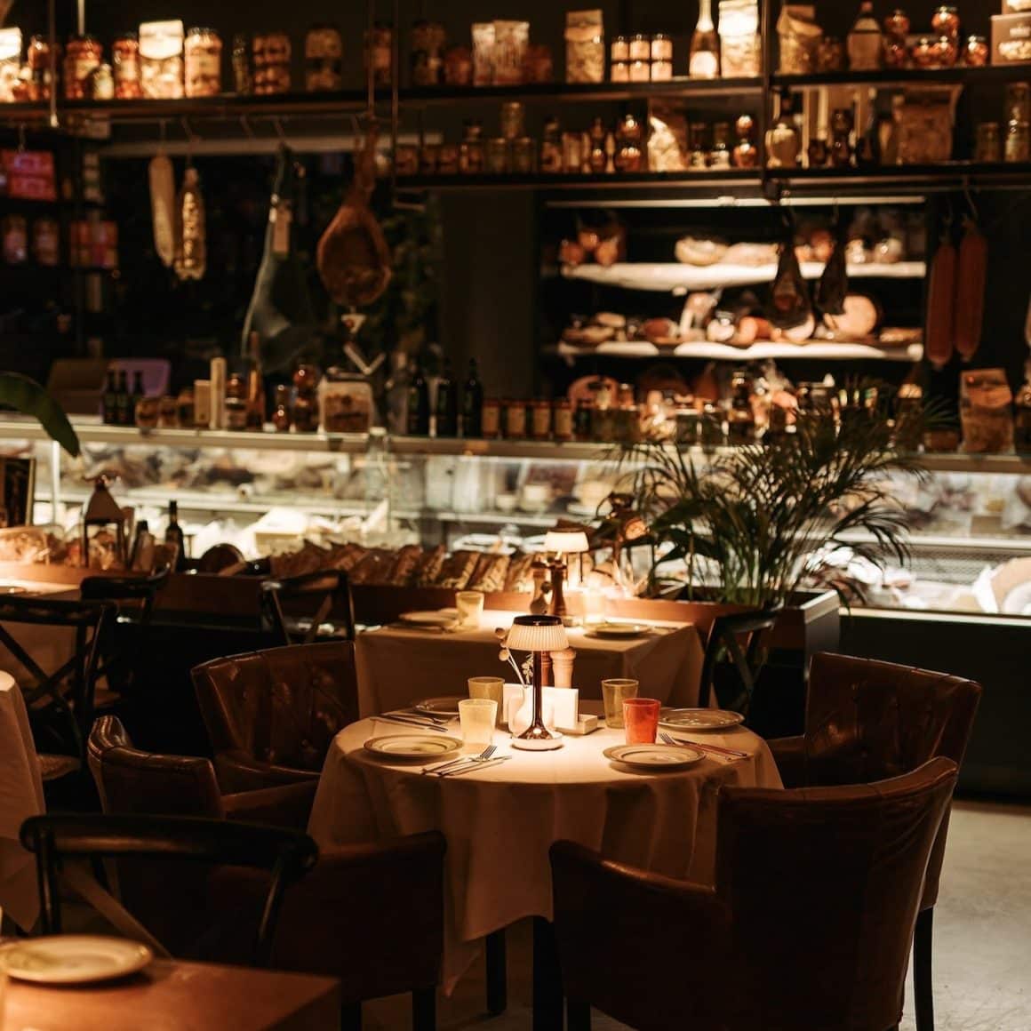 Interiorul restaurantului Artegianale din Brașov. Restaurante din Brașov