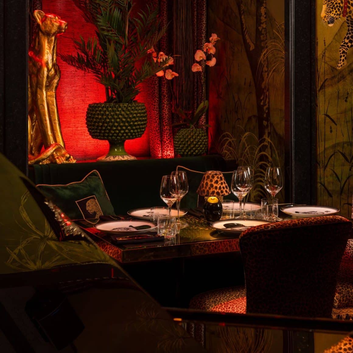 Imagine din cadrul restaurantului Sass potrivit pentru un date de Valentine's Day