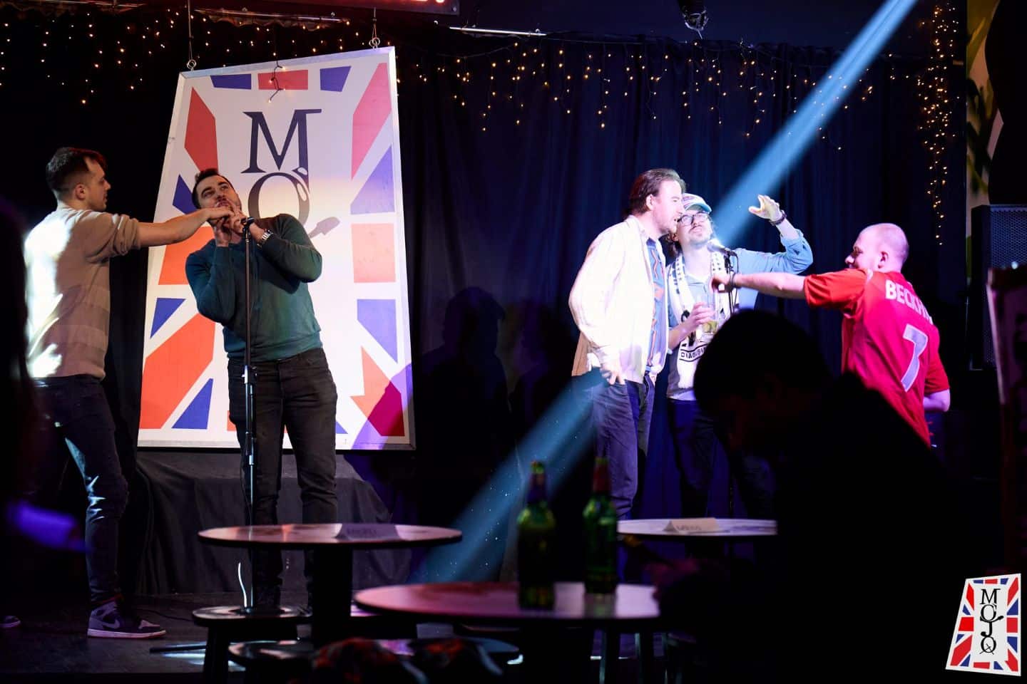 Unde mergem la karaoke în București: locuri unde cânți (bine sau prost, nu judecă nimeni)