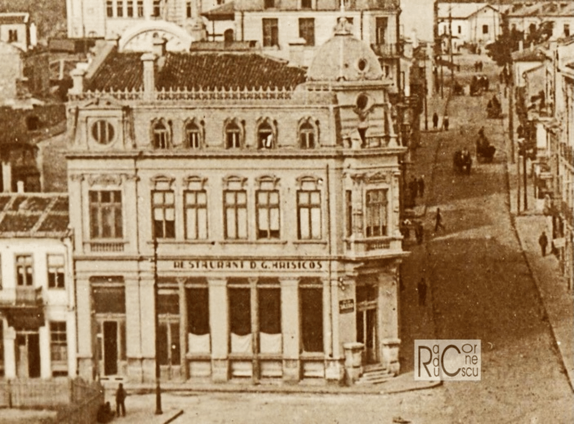 restaurant D.G. Hrisicos – fotografie istorică de epocă, vedere din Piața Ovidiu la începutul secolului XX