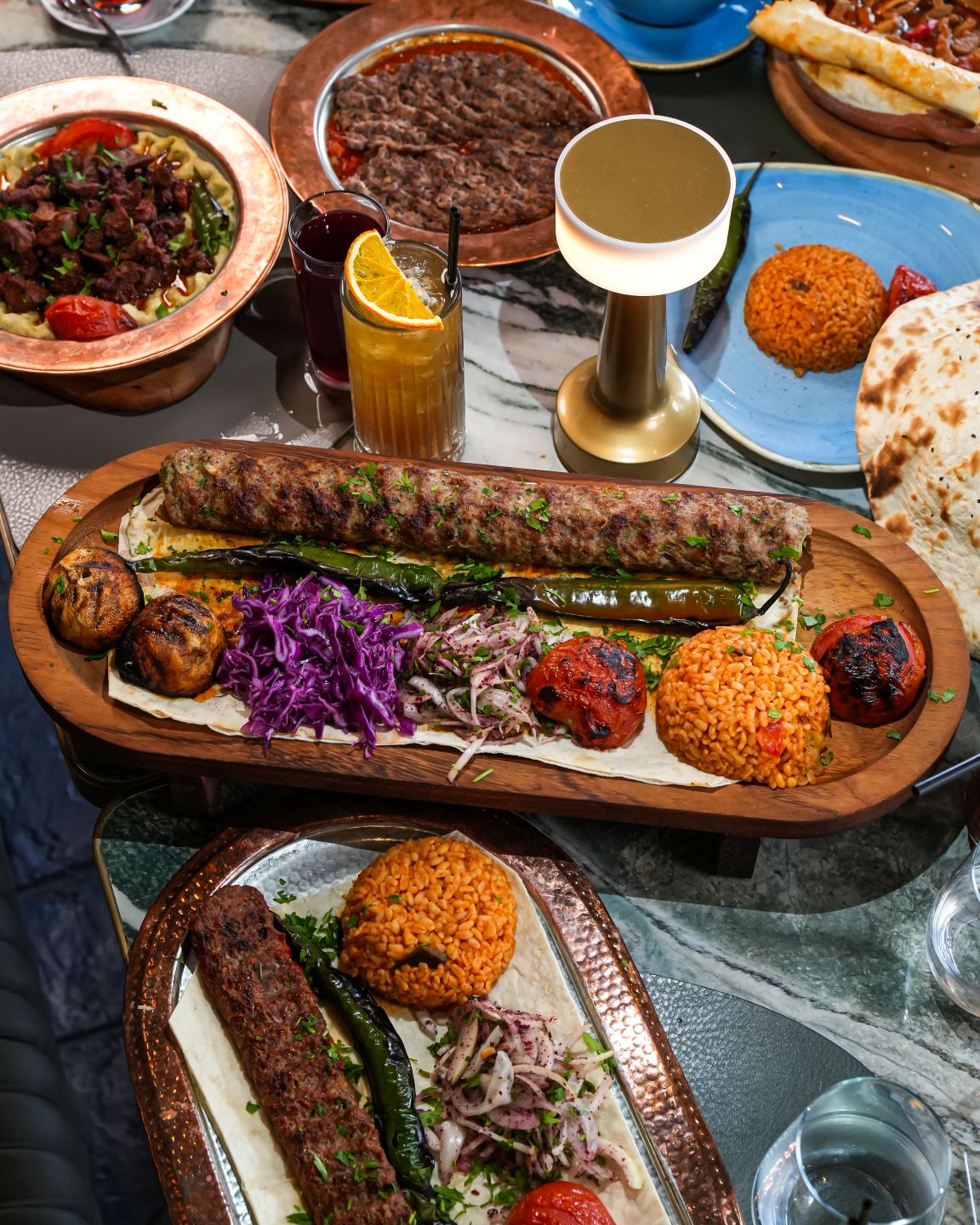 Boru Beyti, un preprat din bucătăria turcească autentică, de la Beyti Restaurant București