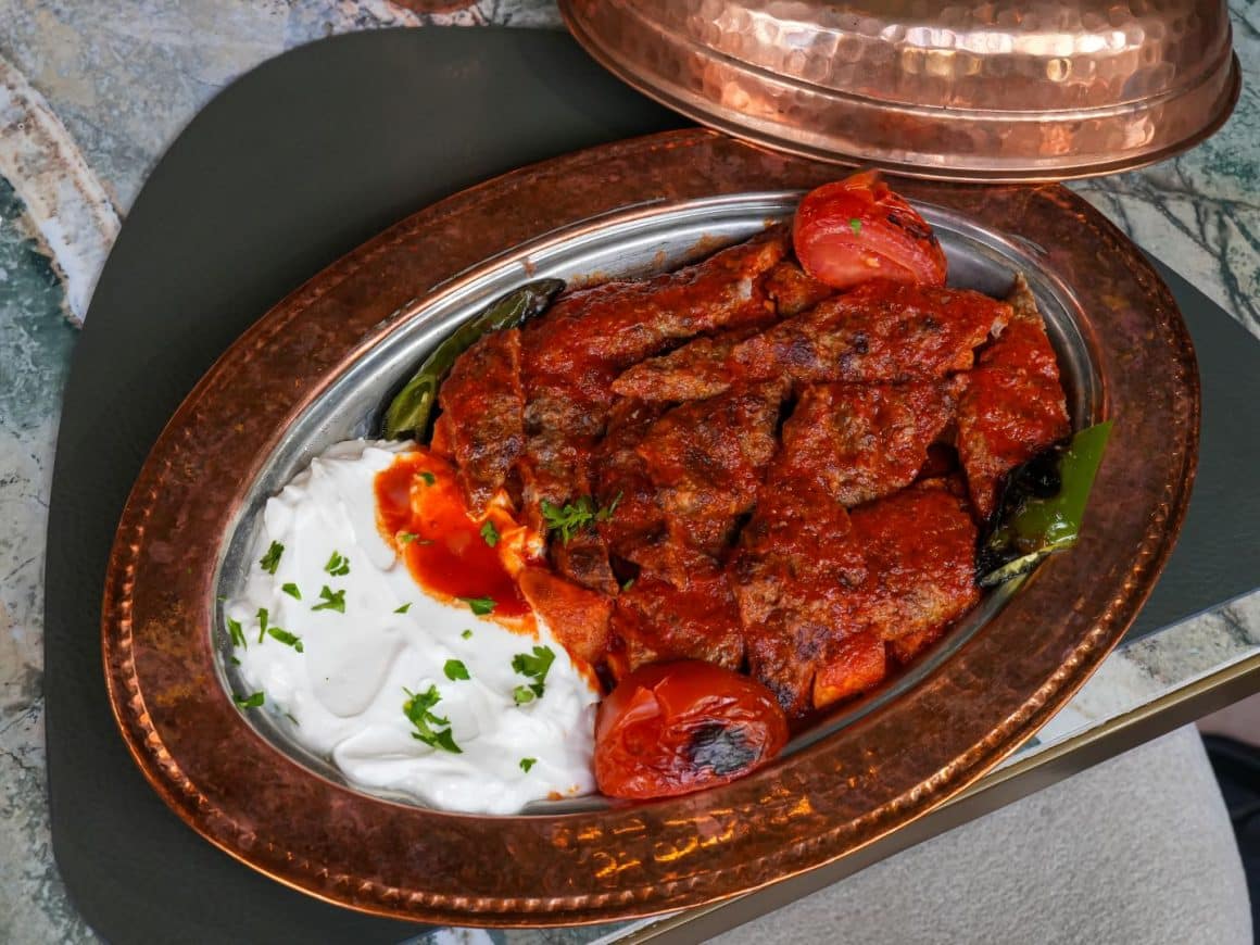 Yogurtlu Kebab de la Beyti Restaurant București