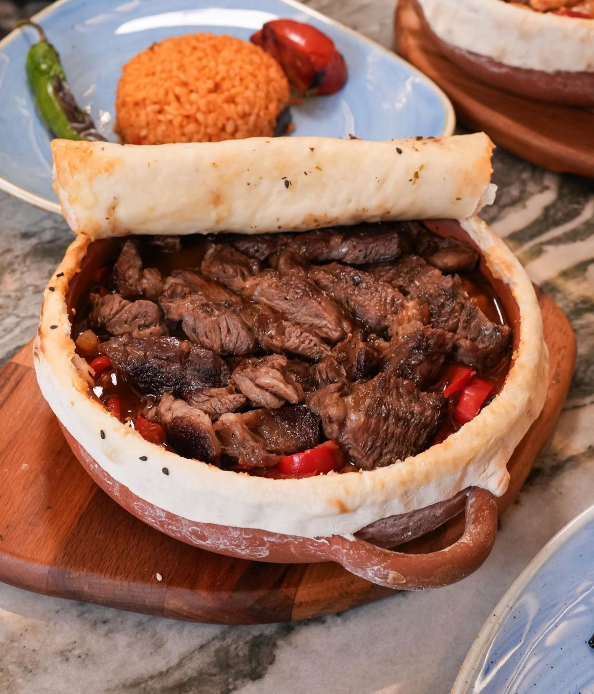 Sultan Güveç turcesc cu carne, preparat tradițional la Beyti