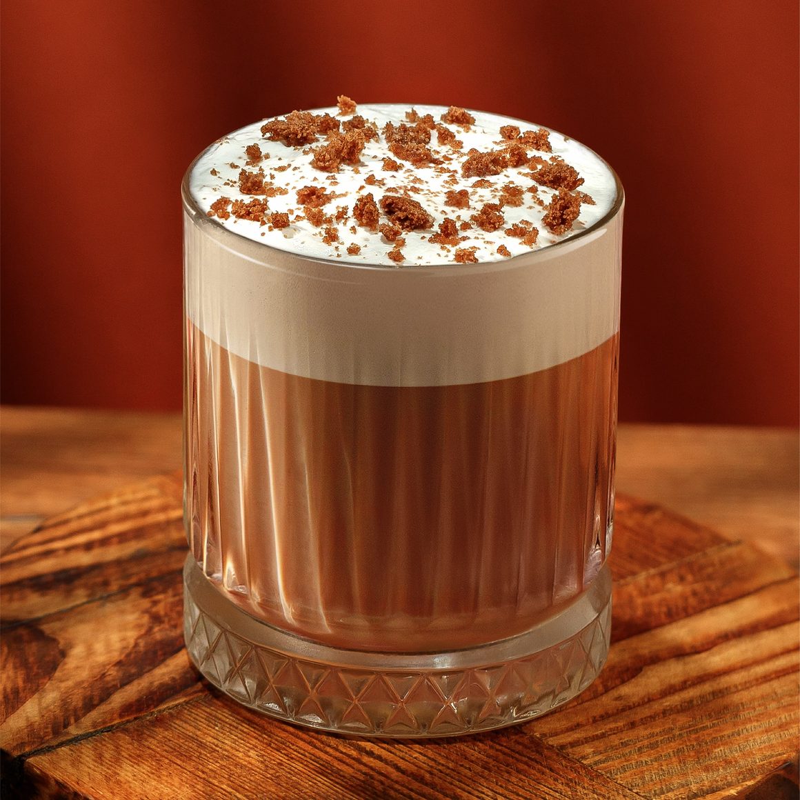 Pumpkin Spice Latte la Tucano Coffee, cu spumă fină de lapte, scorțișoară și anason stelat, într-o combinație de arome de toamnă.