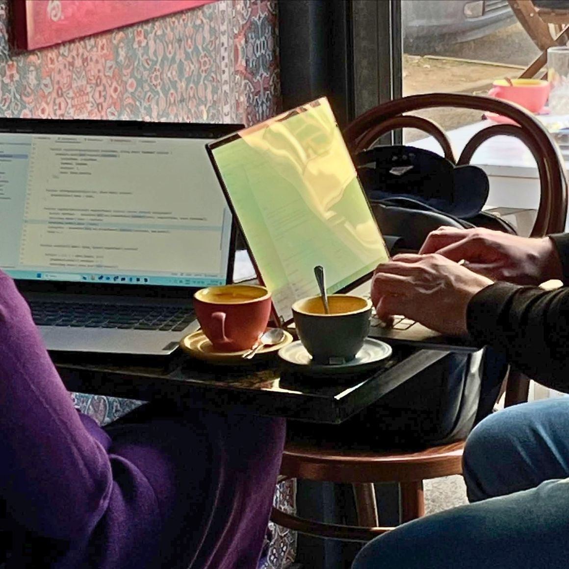 Twenty Eight Coffee, București, cafenea unde poti lucra la laptop